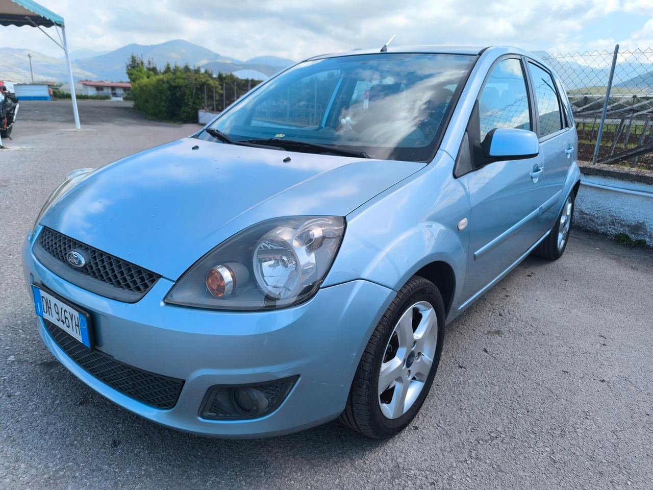 Ford Fiesta 1.4 TDCi 5p. Ghia