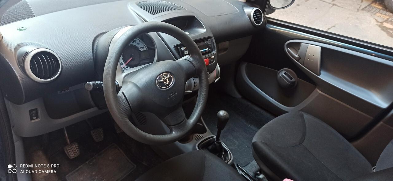 Toyota Aygo 1.0 12V VVT-i 5 porte