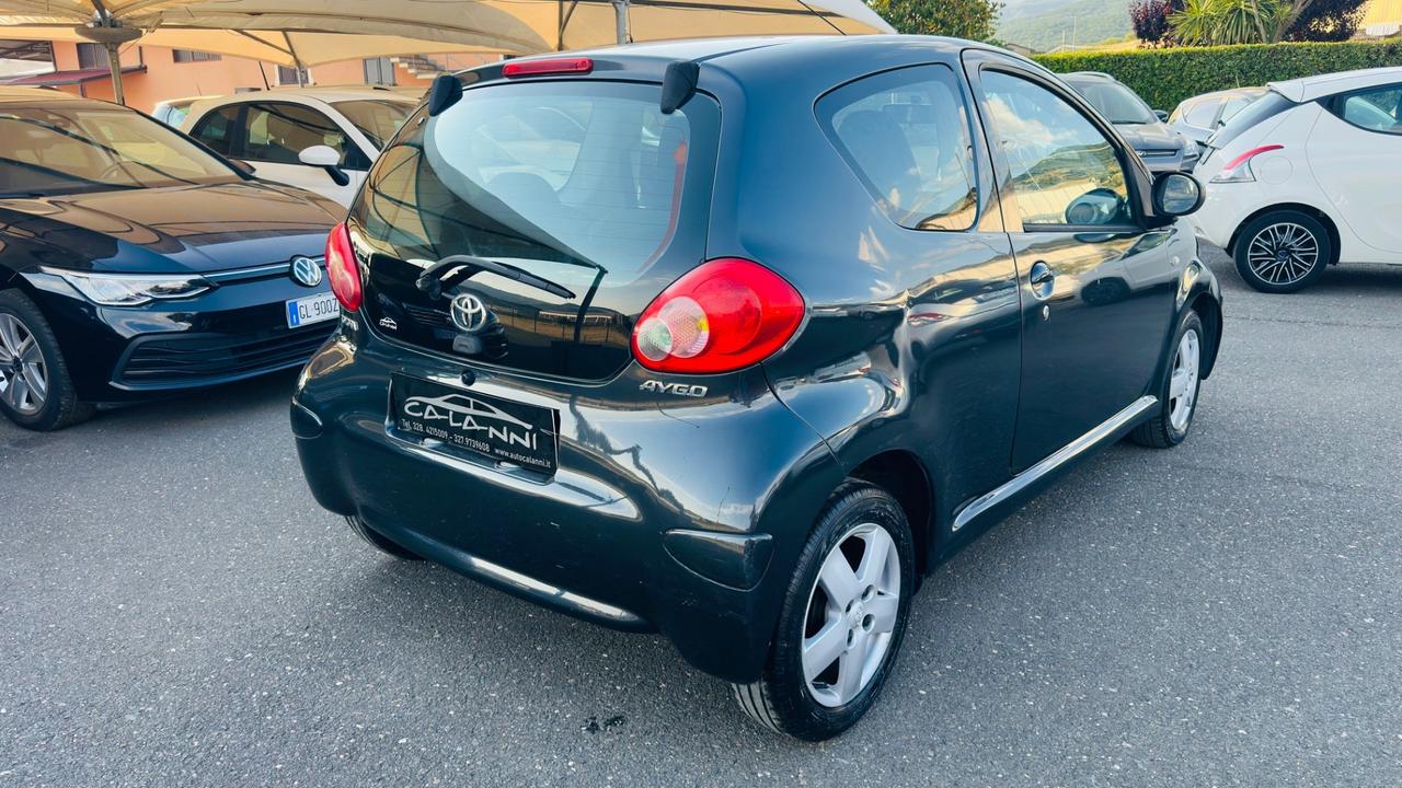 Toyota Aygo 1.0 12V VVT-i 3 porte Sol
