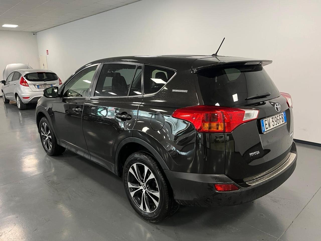 Toyota RAV 4 2.0 d-4d Lounge 4wd-EURO5B-MANUALE-