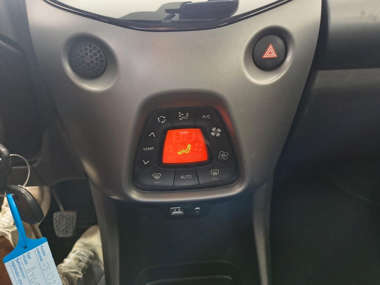 TOYOTA AYGO 1.0 VVT-i 72 CV 5P 96.000 KM