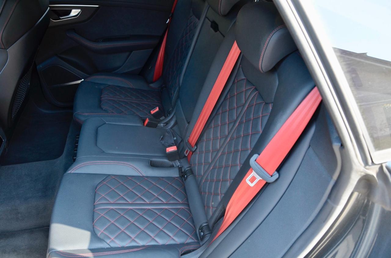 AUDI SQ8 4.0 TFSI QUATTRO 507cv TIPTRONIC, GAR, AUDI 12/27, SERVICE AUDI, UNICOPROPRIETARIO, EURO 6E, TETTO, MATRIX, BANG&OLUFSEN, SOFT CLOSE, SOSPENSIONI ADATTIVE, INSERTI CARBONIO, 23", PERMUTE