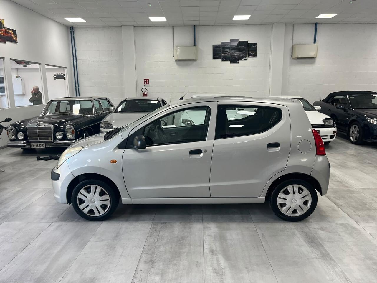 Nissan Pixo 1.0