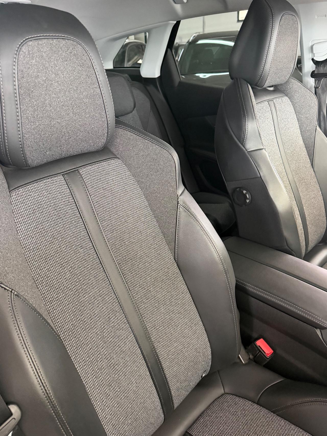 Peugeot 3008 BlueHDi 130 S&S EAT8 Allure 2019