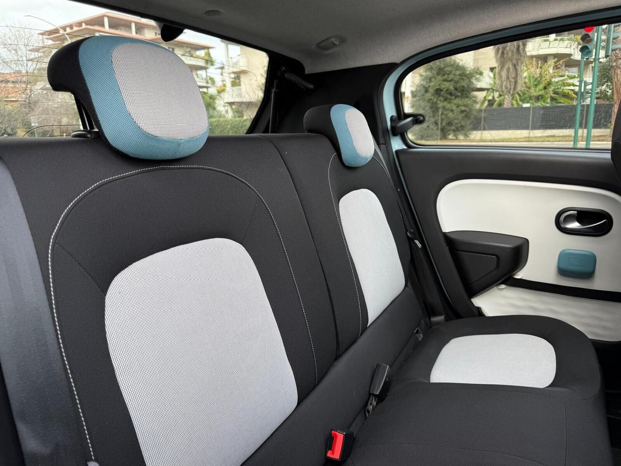 Renault Twingo TCe 70CV Cabrio Intens Cosmic Cerchi in lega pdc