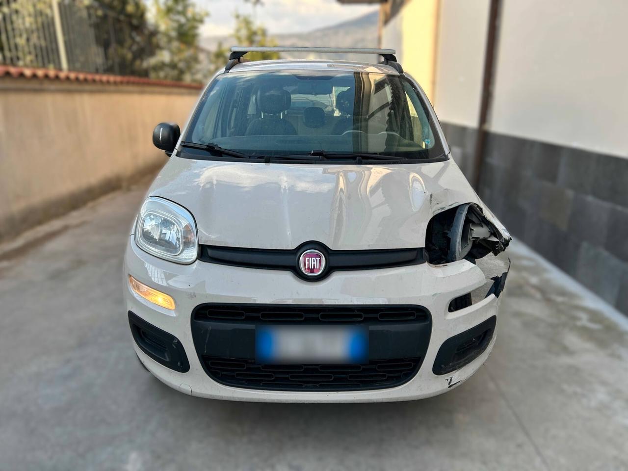 Fiat Panda 0.9 T.Air Metano - 2015 Incidentata