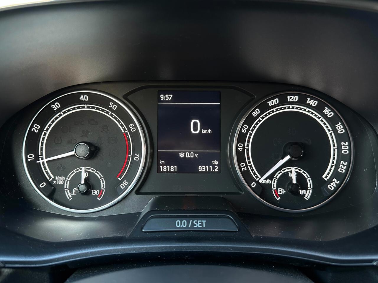 Skoda Fabia 1.0 MPI 80 CV Monte Carlo