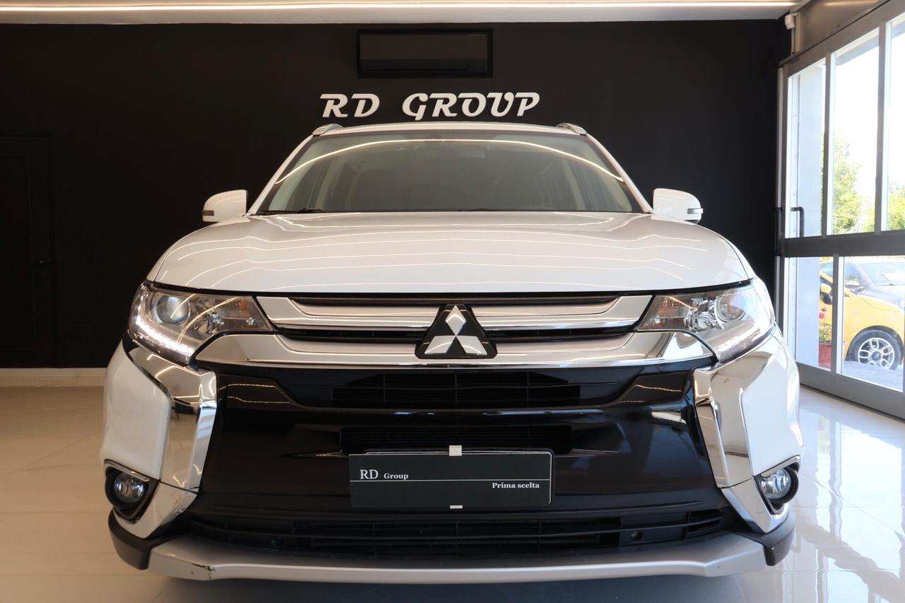 Mitsubishi Outlander 2.2 Instyle awd 7POSTI