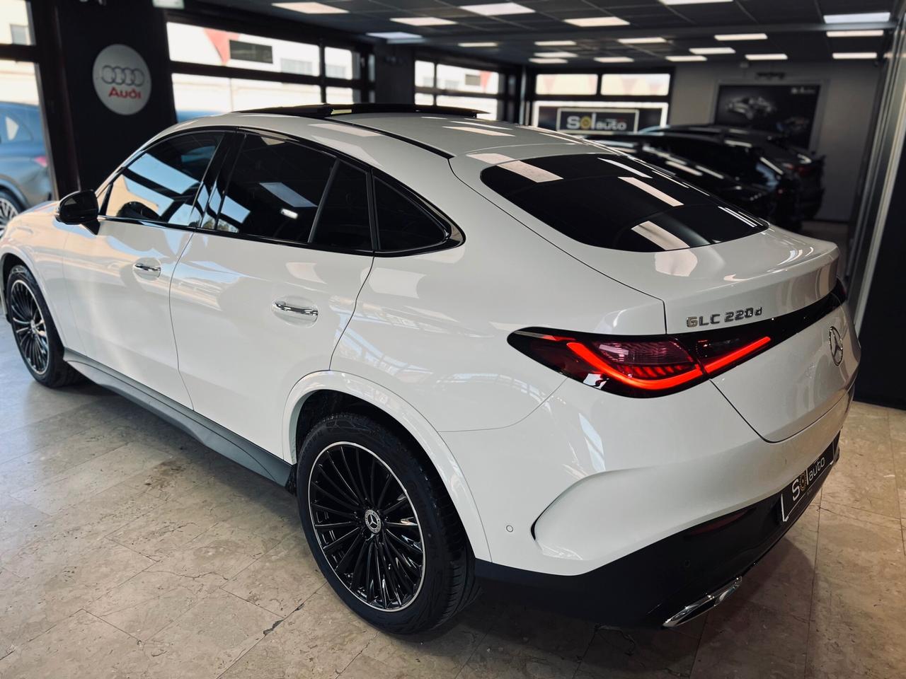 MERCEDES GLC 220 D COUPE PANO AMG