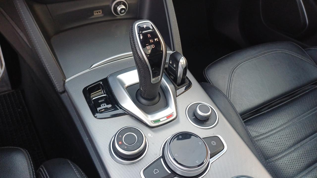 Alfa Romeo Stelvio 210 CV AT8 Q4 Veloce TETTO PANORAMICO
