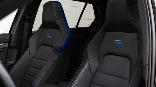 VOLKSWAGEN Golf R BLACK EDITION VENTURI ASSETTO GAR. ESTESA
