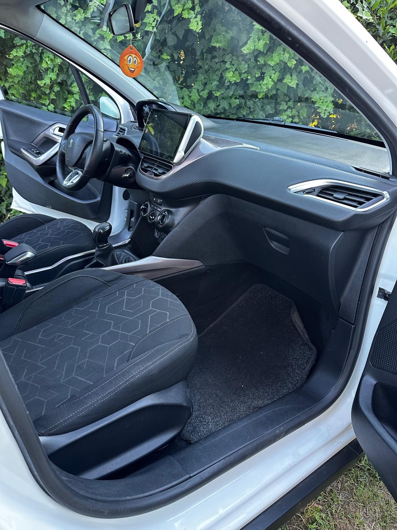 Peugeot 2008 PureTech 82 Allure
