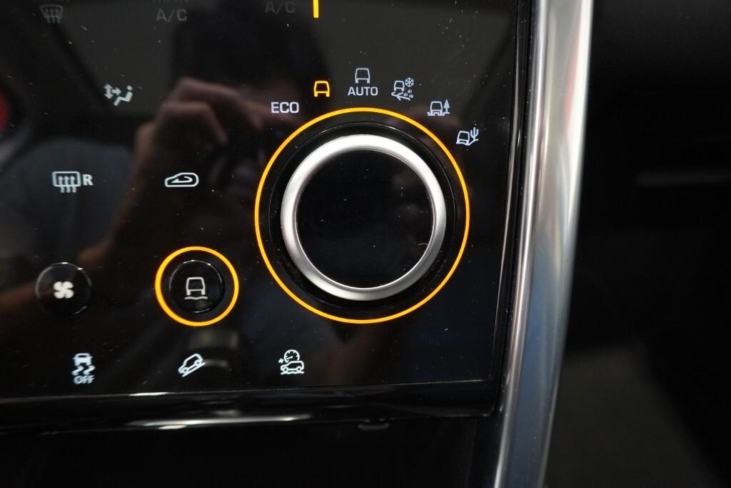 LAND ROVER DISCOVERY SPORT 2.0D TD4 163CV AUTO 7POSTI AWD SE ( FARI LED - TETTO PANORAMICO - ADAPTIVE CRUISE - PELLE - NAVI - MIRROR - PDC - TELECAMERA POST. - CERCHI 20 )