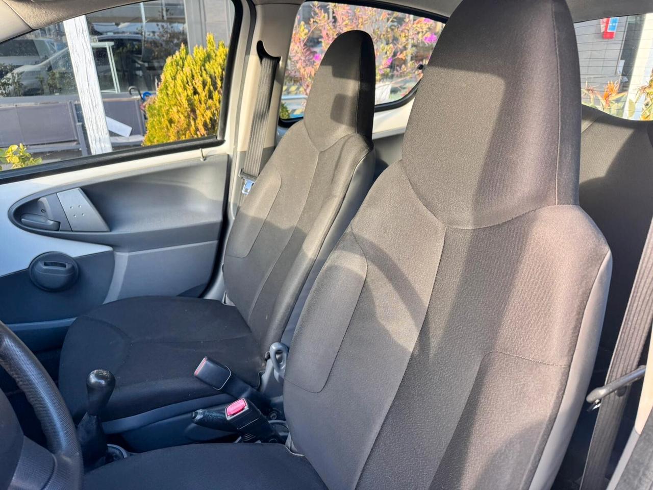 Toyota Aygo 1.0 12V VVT-i 5 porte Now Connect