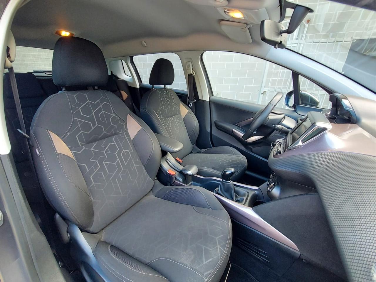 Peugeot 2008 BlueHDi 100 S&S Allure