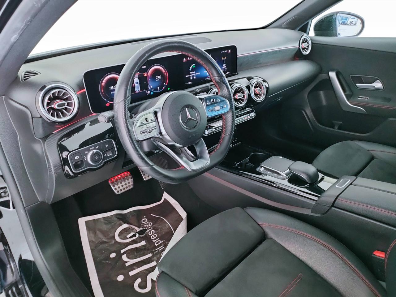 Mercedes-Benz Classe A - W177 2018 - A 200 d Premium Night edition 4matic auto