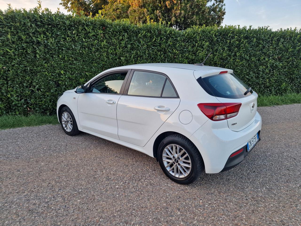 Kia Rio 1.2 5p unipro