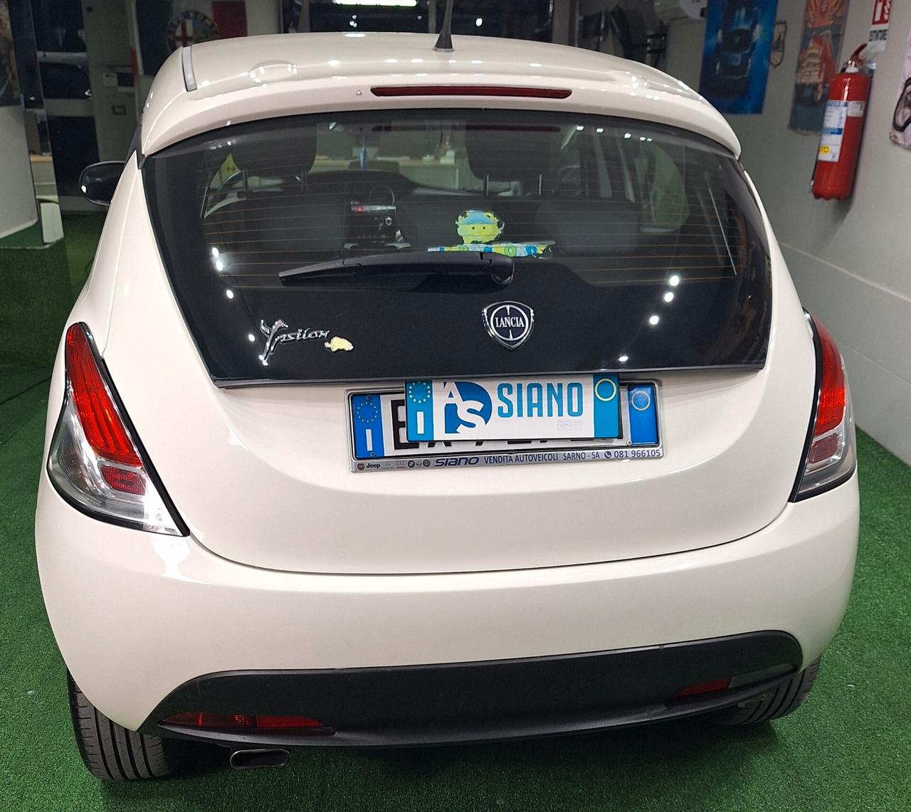 Lancia Ypsilon 1.2 69 CV 5 porte 2015