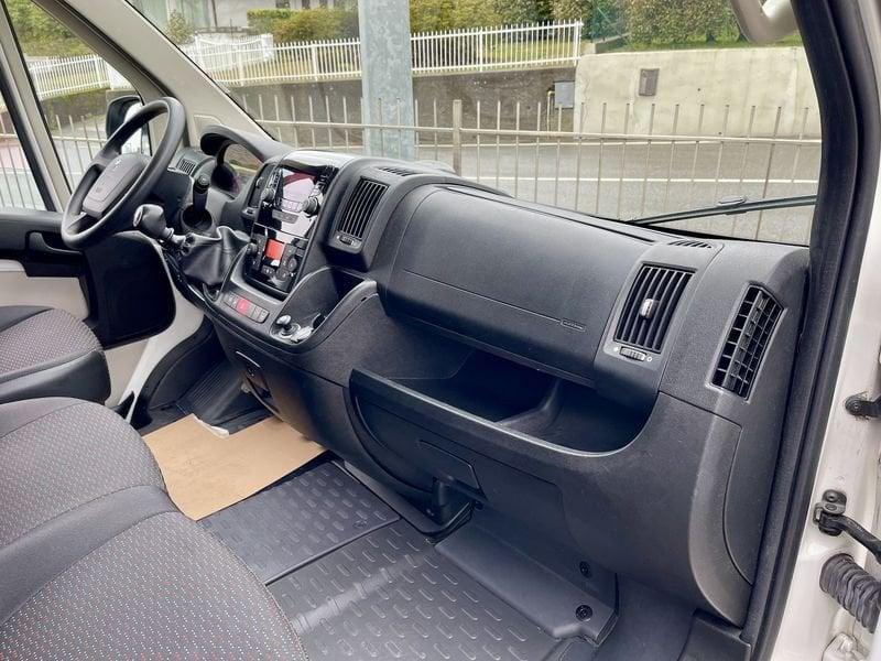 Peugeot Boxer 330 2.0 BlueHDI 110CV L1H1 Comf. Affaire COMBI E6