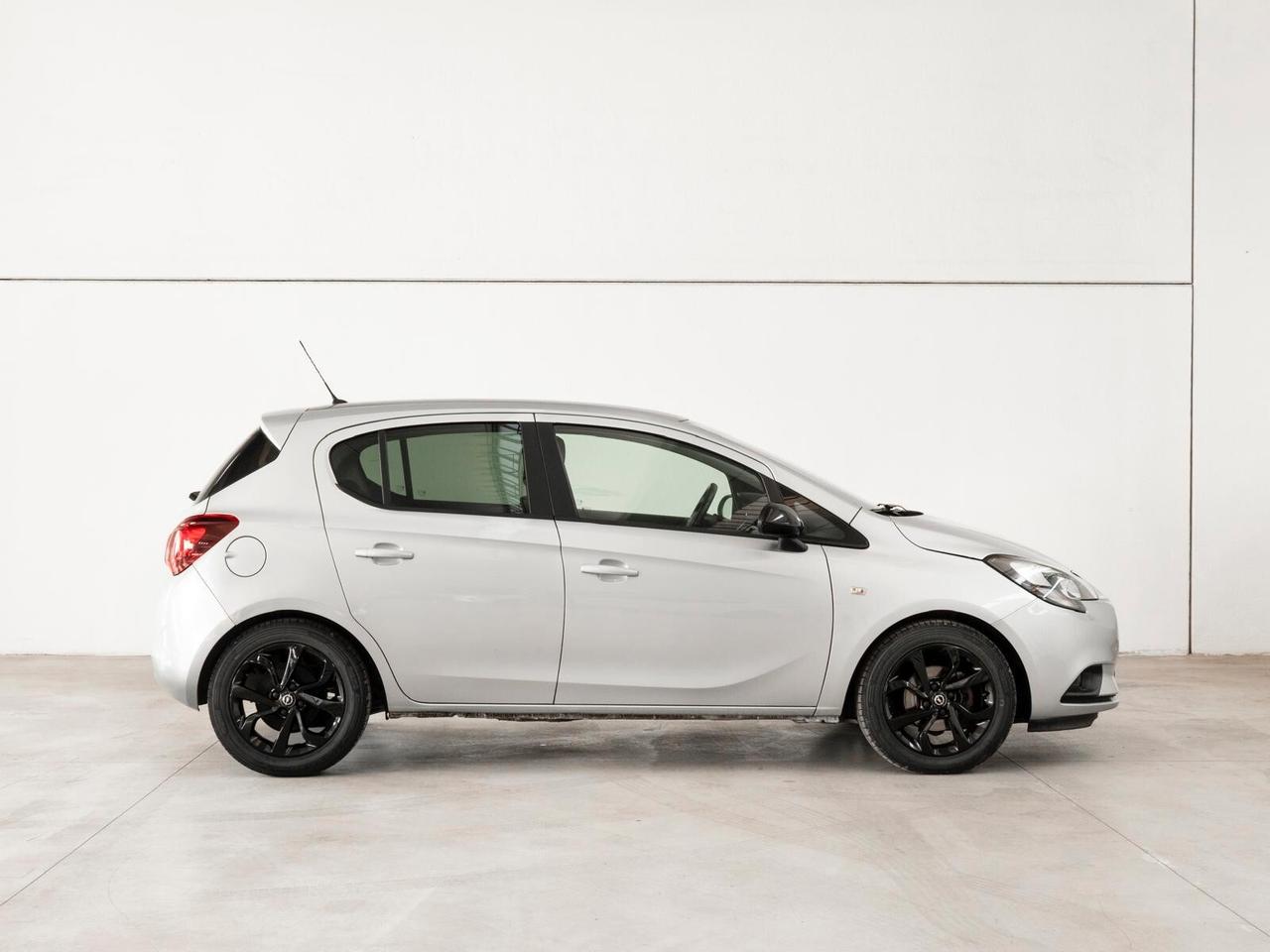 Opel Corsa 1.4 90CV GPL Tech 5 porte b-Color