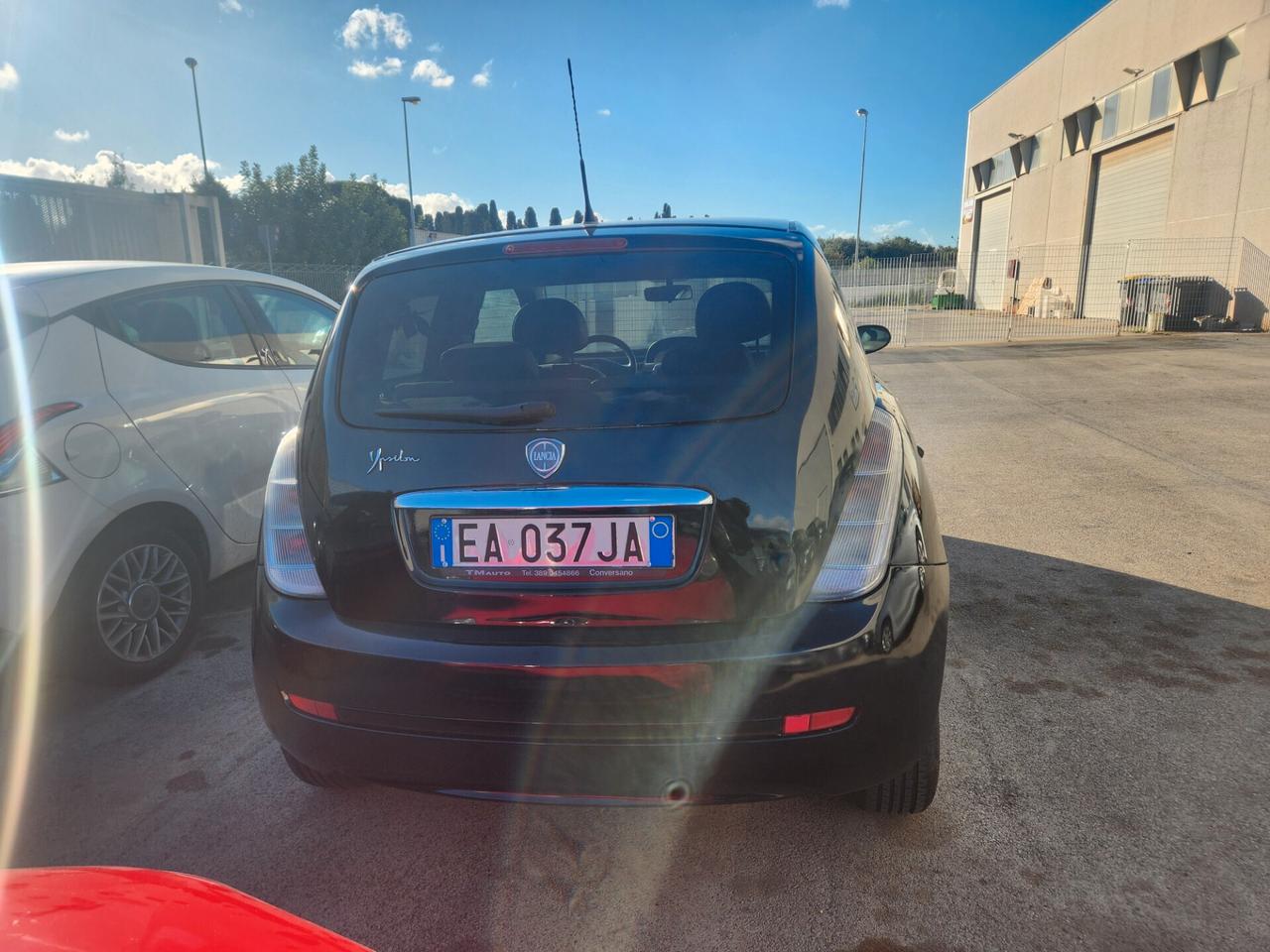 Lancia Ypsilon 1.2 Platino X NEOPATENTATI
