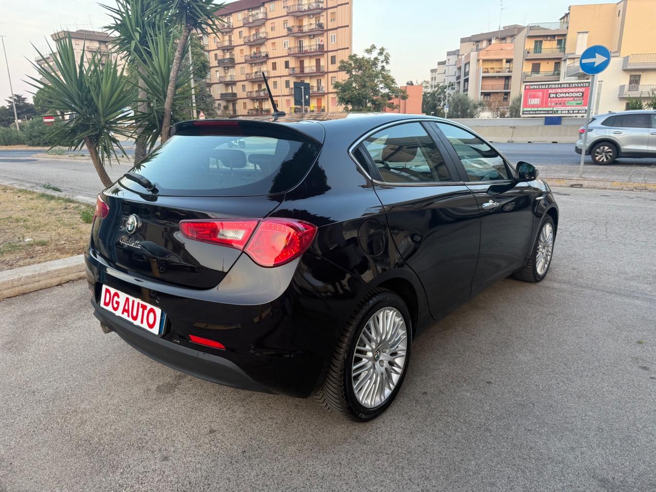 Alfa Romeo Giulietta 1.6 JTDm-2 120 CV Exclusive
