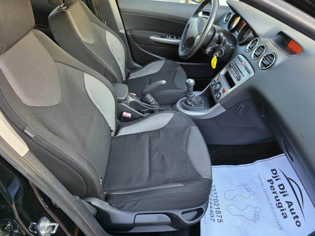 Peugeot 308 1.6 HDi 110CV 5p. Tecno (6 Marce)
