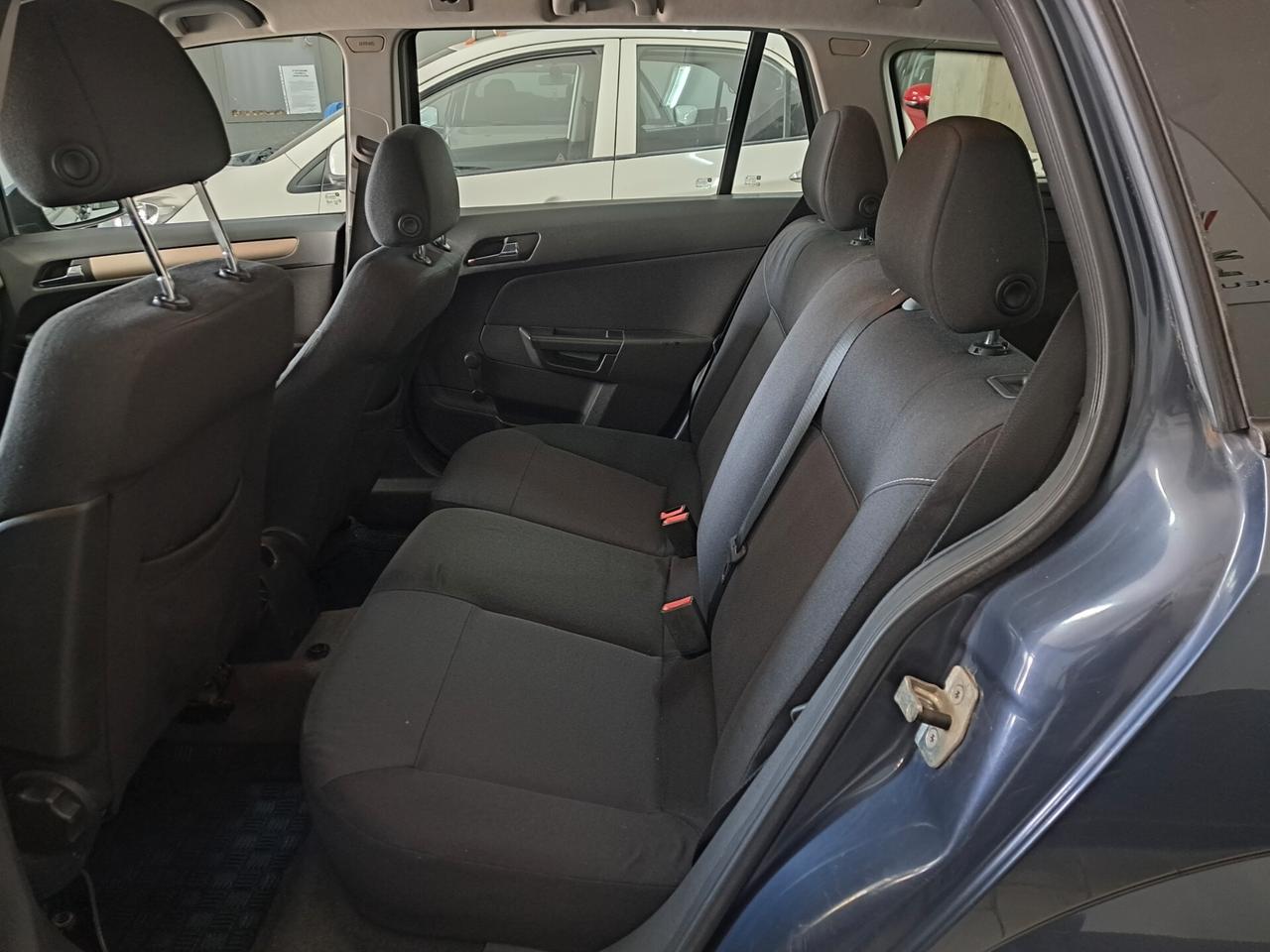 Opel Astra 1.7 CDTI sw Omologata gancio traino 200