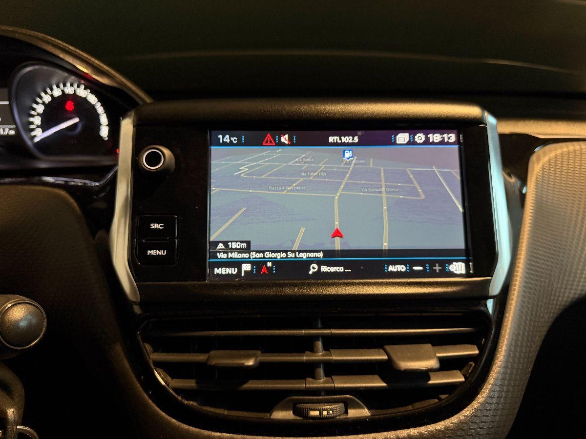 PEUGEOT - 208 - PureTech 82 5p. Allure