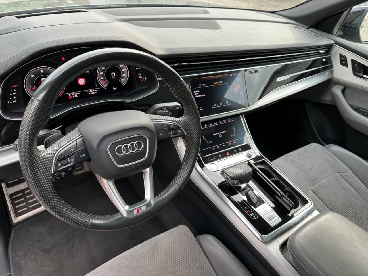 Audi Q8 45 TDI quattro tiptronic Sport tetto fari matrix