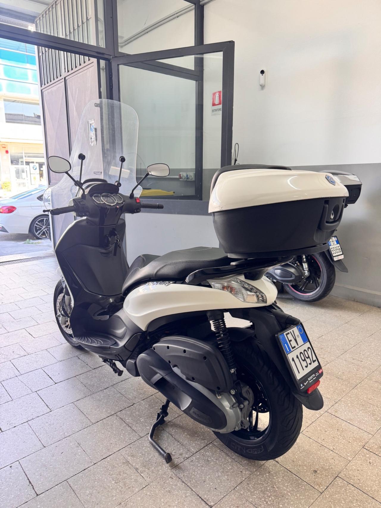Piaggio Beverly 350 I Abs Sporty - 10/2020