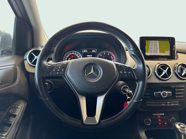 MERCEDES-BENZ B 180 Premium - UNIPROPRIETARIO - Cam - Navi