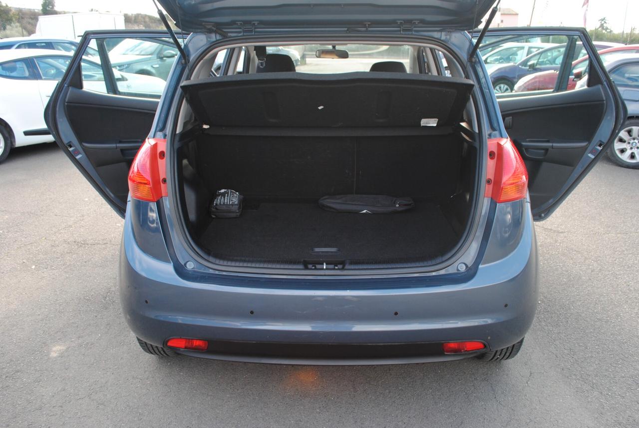 KIA VENGA 1.4 90 CV BENZ/GPL OK NEOPATENTATI