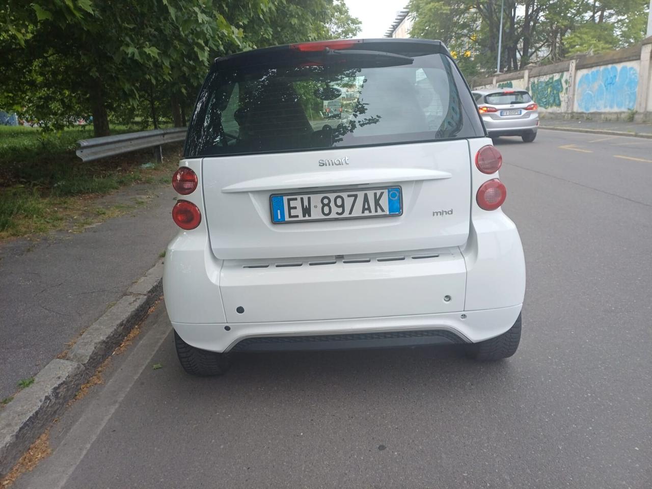 Smart ForTwo 1000 52 kW MHD SERVOSTERZO