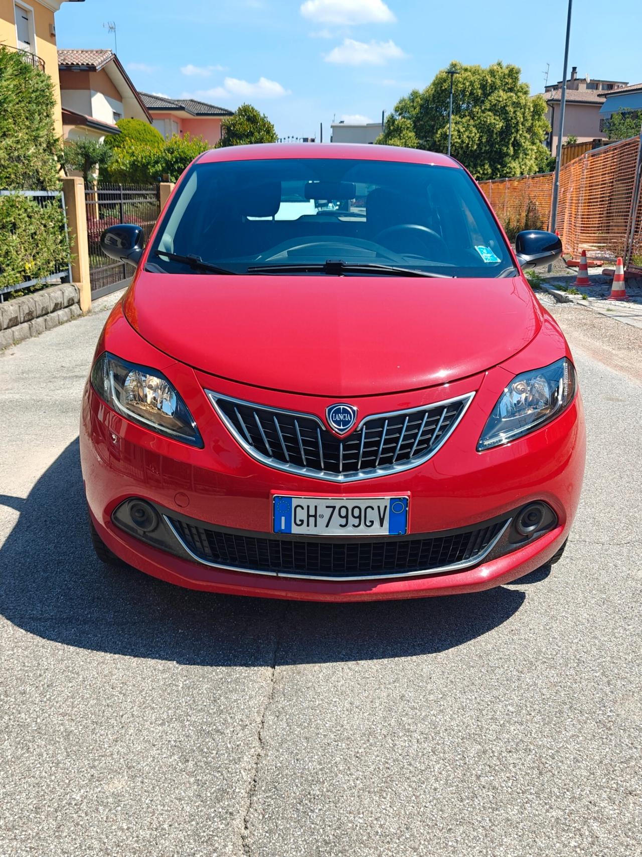 Lancia Ypsilon 1.0 Ibrida - Neopatentati unico proprietario