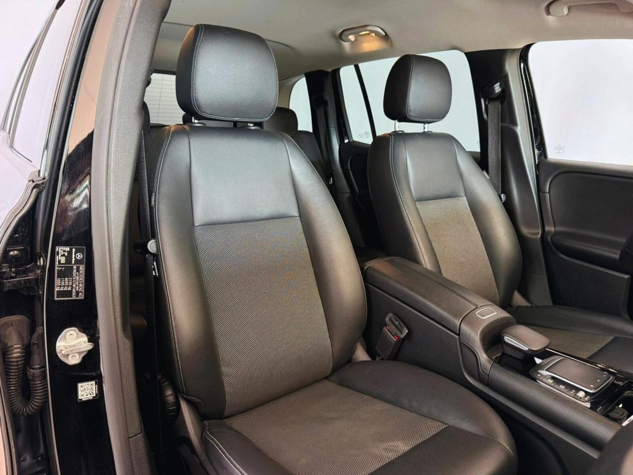 Mercedes-benz GLB 200 d Automatic Business