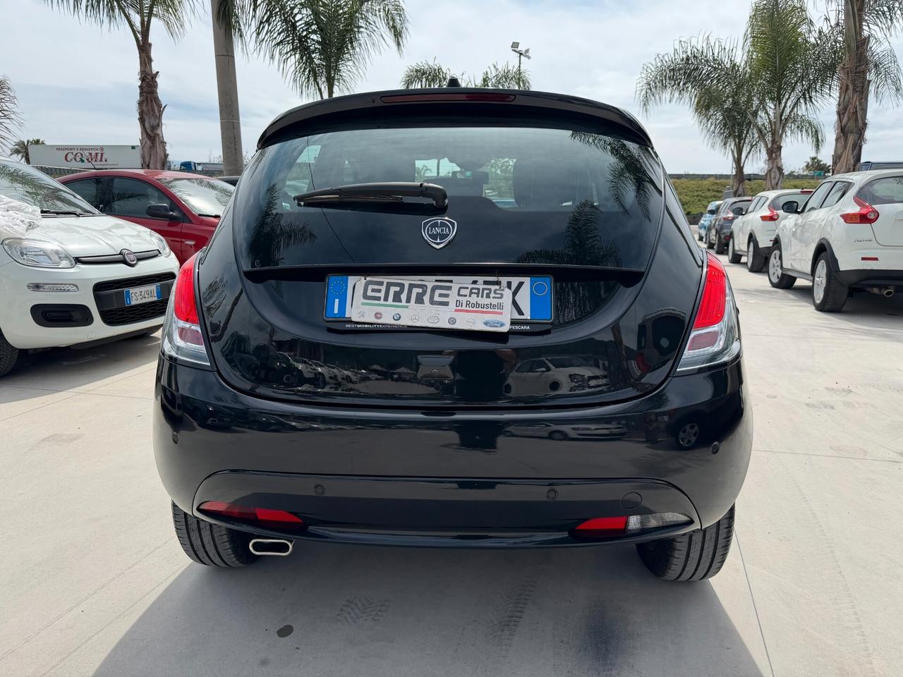 LANCIA YPSILON ANNO 2024 1.0 HYBRID 70 CV * KM 0