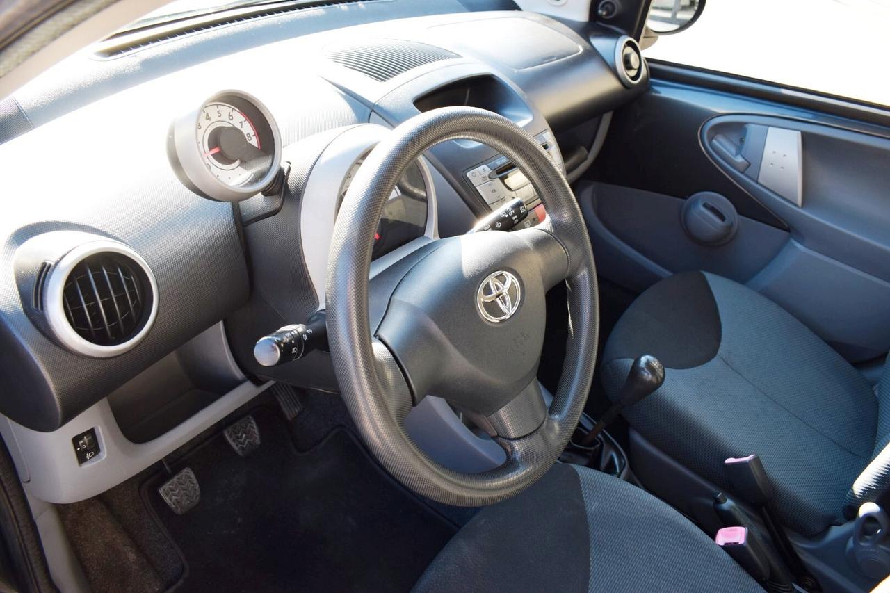Toyota Aygo 1.0 68cv 5p