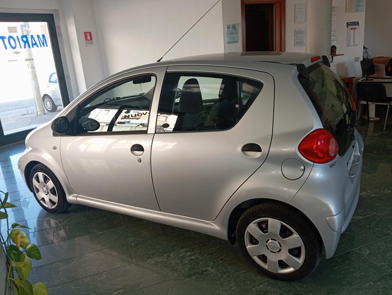 Toyota Aygo 1.0 12V VVT-i 5 porte