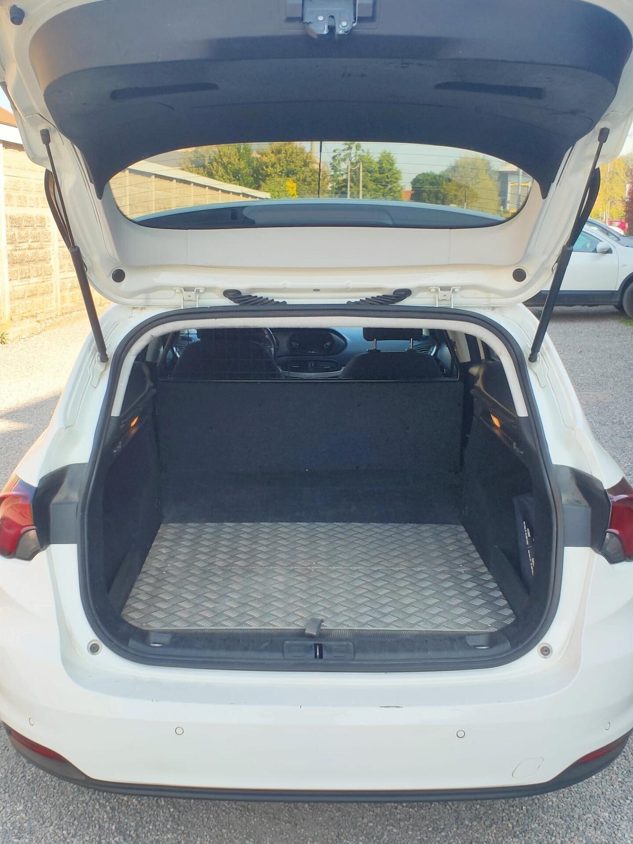 Fiat Tipo 1.6 Mjt S&S SW Pop Van