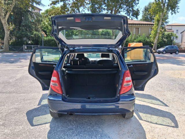 MERCEDES-BENZ A 150 Elegance