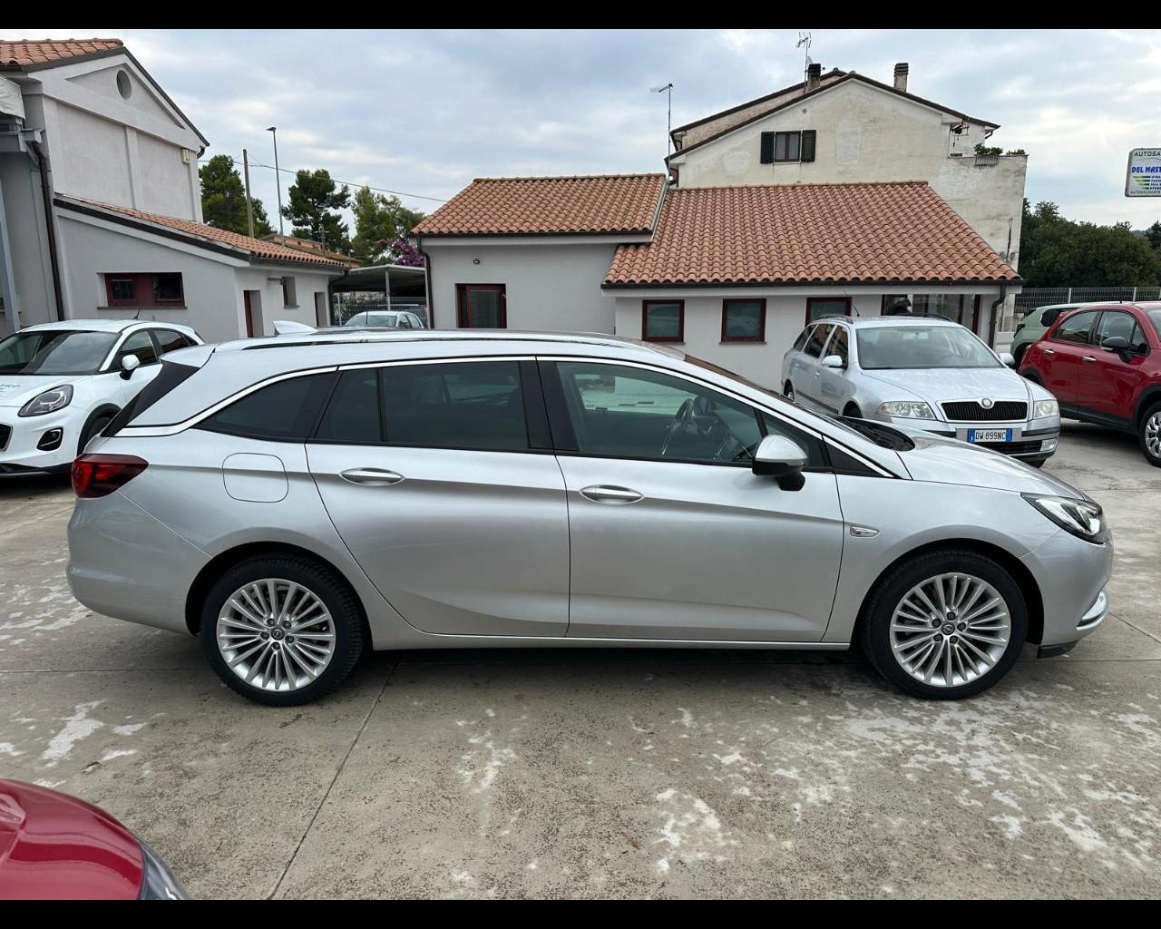 OPEL Astra 5ª serie - Astra 1.6 CDTi 136CV aut. Sports Tourer Innovation