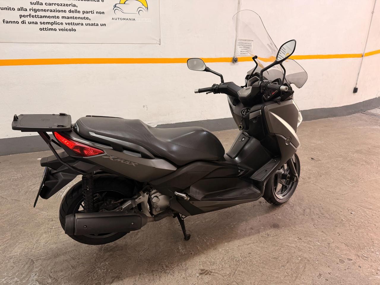 Yamaha X-Max 250