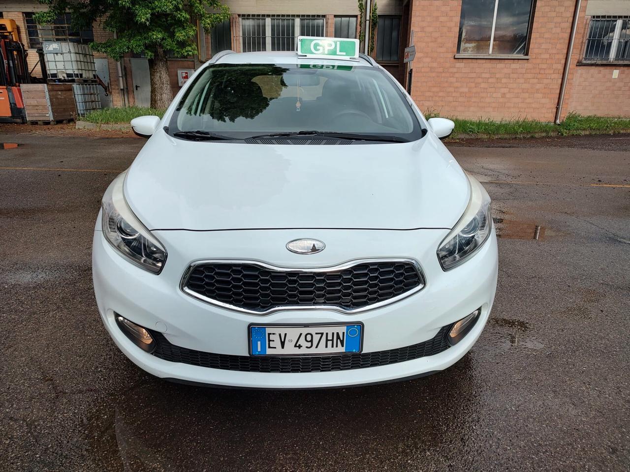 Kia Ceed Sportswagon cee'd 1.4 ECO GPL SW Active, Ok Neopatentati