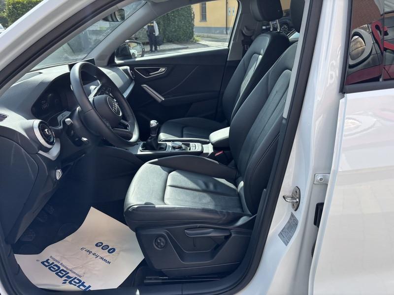 Audi Q2 30 1.0 tfsi Admired TETTO-NAVI-CAM-18"