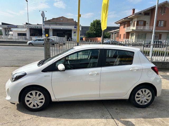 TOYOTA Yaris 1.0 5 porte Active