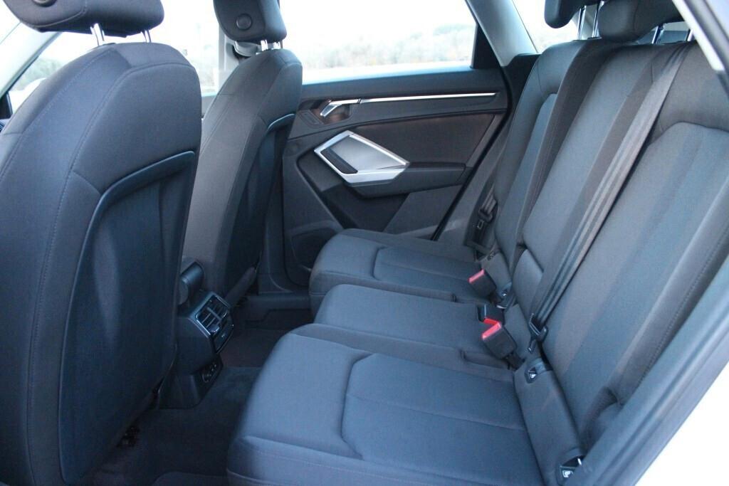 AUDI Q3 2.0 TDI aut. Advanced *Matrix