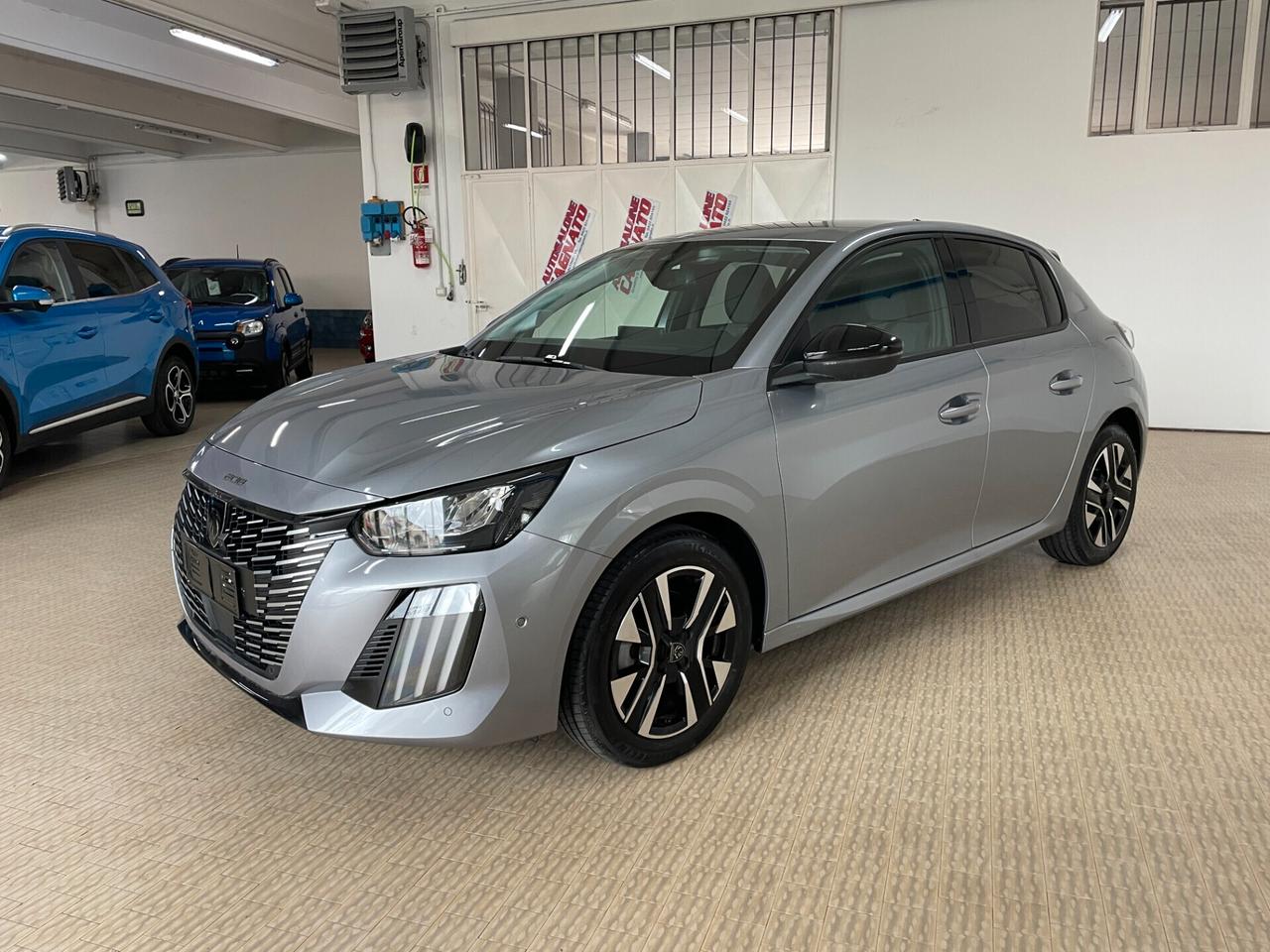 Peugeot 208 PureTech 100cv 5 porte Allure