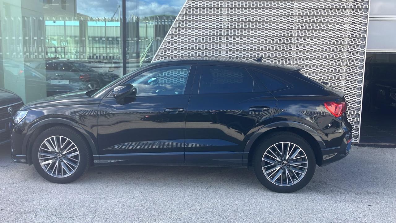 AUDI Q3 2.0 150CV S-TRONIC/VIRTUAL/R.CAMERA