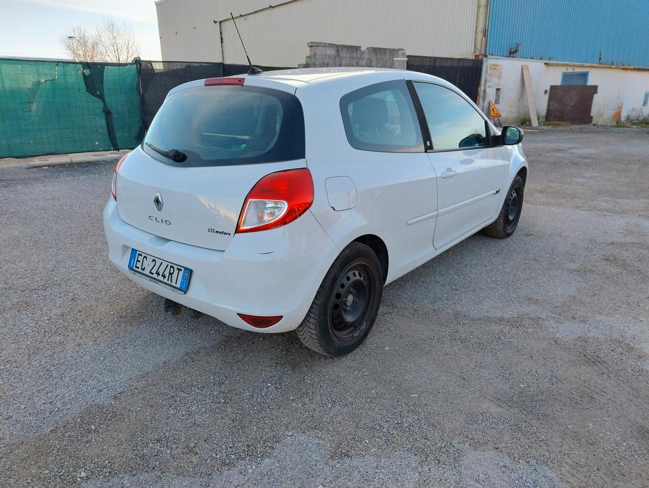 Renault Clio 1.2 16V 3 porte Luxe